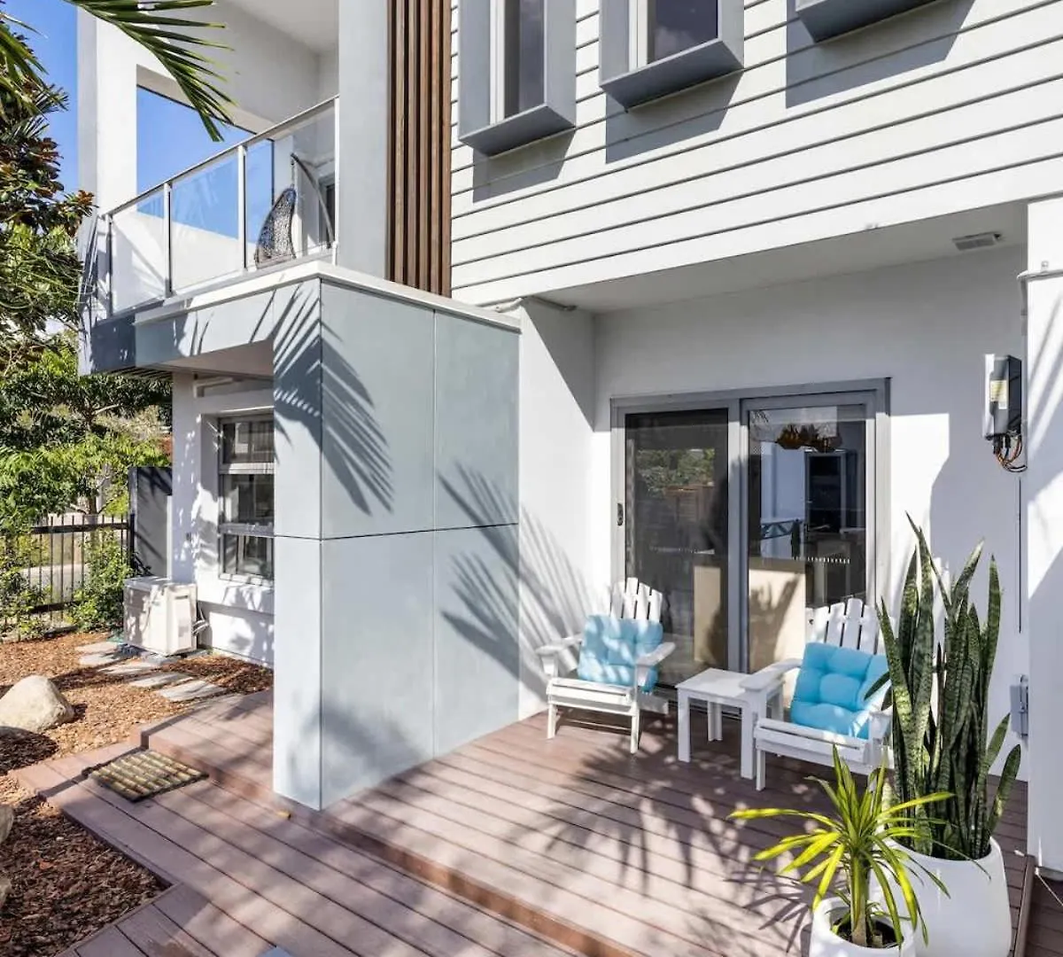 Nyaraló Luxury Living With Heated Pool In Birtinya Villa Kawana Waters