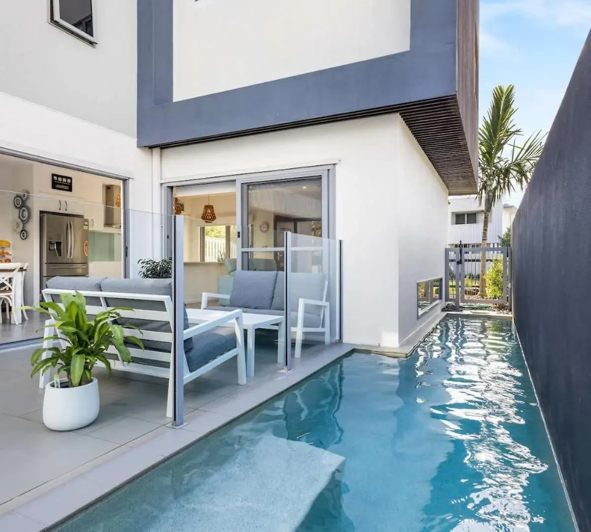 Luxury Living With Heated Pool In Birtinya Villa Kawana Waters 0*,
